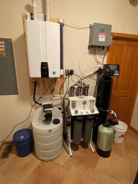 Under-sink RO unit installed in Highlands Ranch